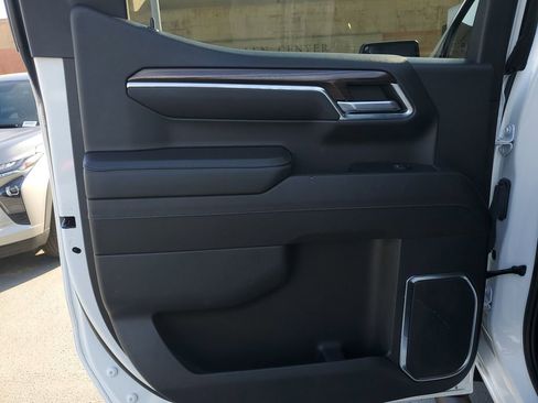 Used 2023 Chevrolet Silverado 1500 RST w/ Redline Edition image 15