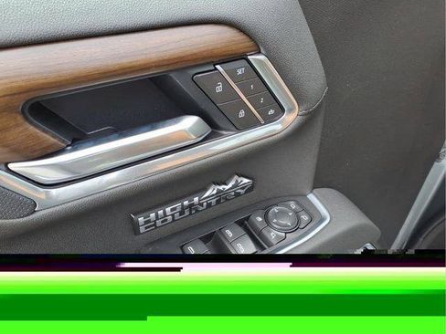 New 2026 Chevrolet Silverado 1500 High Country AWD/4WD image 18