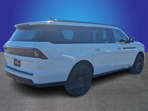 New 2025 Lincoln Navigator L Reserve w/ Jet Appearance Package image 3