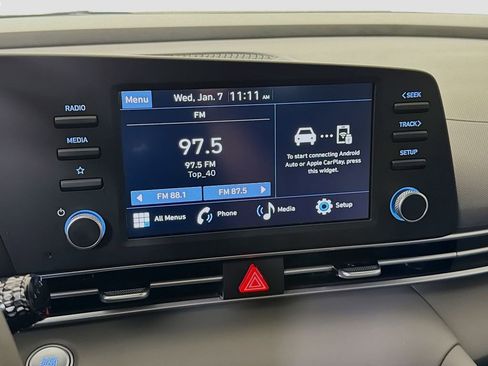 Used 2025 Hyundai Elantra Sport image 16