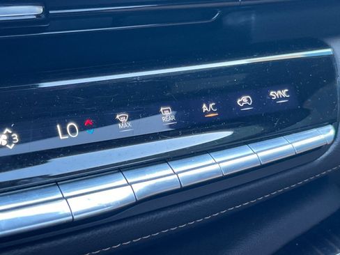 Certified 2024 Cadillac Escalade Sport w/ LPO, ONYX Package AWD/4WD image 31
