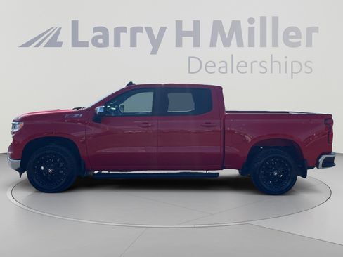 Used 2023 Chevrolet Silverado 1500 LT w/ Z71 Off-Road Package AWD/4WD image 2