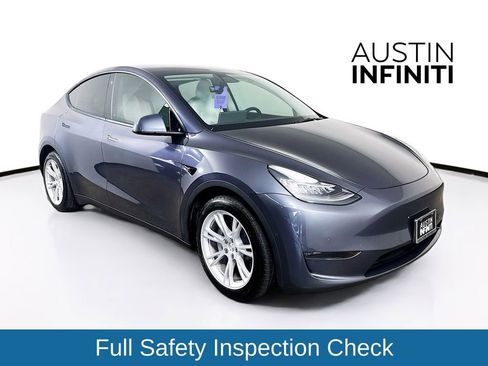Used 2022 Tesla Model Y Long Range AWD/4WD image 1