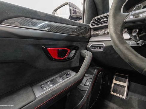 Used 2023 Lamborghini Urus Performante image 52