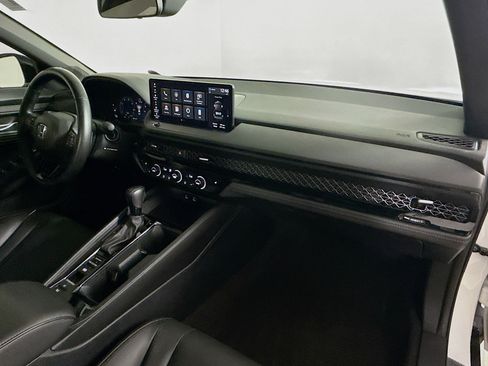 Used 2023 Honda Accord Sport image 36
