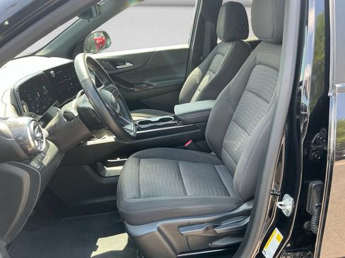 Used 2025 Chevrolet Equinox LT AWD/4WD image 10
