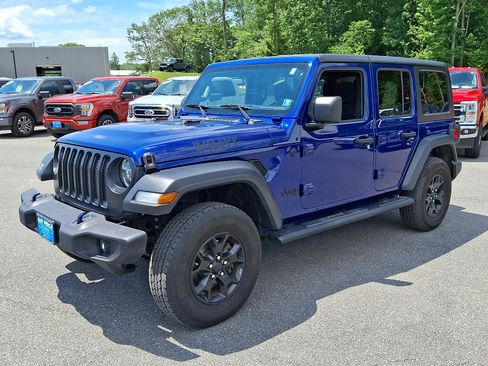 Used 2020 Jeep Wrangler Unlimited Sport AWD/4WD image 3