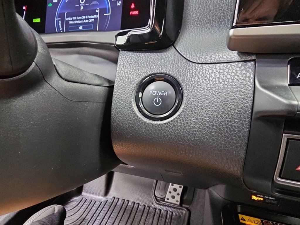 Used 2025 Toyota Camry SE FWD image 25