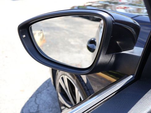 Used 2021 Volkswagen Passat 2.0T SE image 40