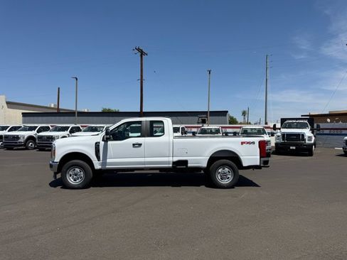 New 2026 Ford F350 XL w/ FX4 Off-Road Package AWD/4WD image 4