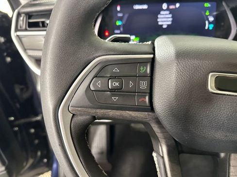 Used 2023 Jeep Grand Cherokee 4WD 4xe w/ Luxury Tech Group II image 16