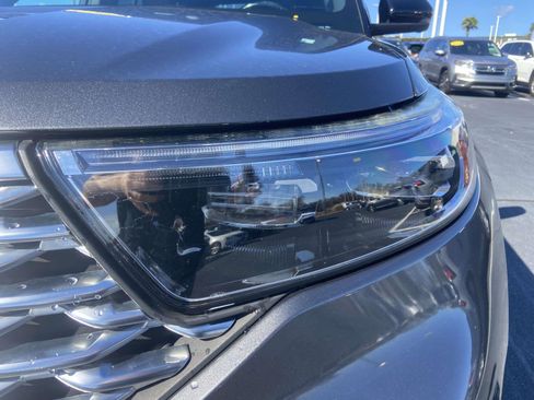 Used 2020 Ford Explorer Platinum w/ Premium Technology Package image 5