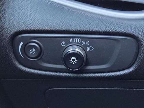 Used 2023 Chevrolet Malibu LT image 20