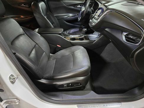 Used 2020 Chevrolet Malibu Premier image 12