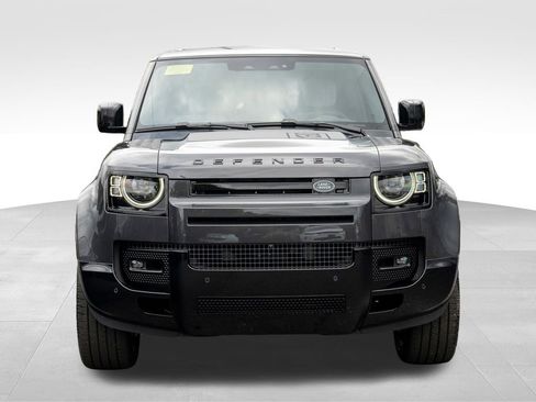 New 2025 Land Rover Defender 130 V8 image 2