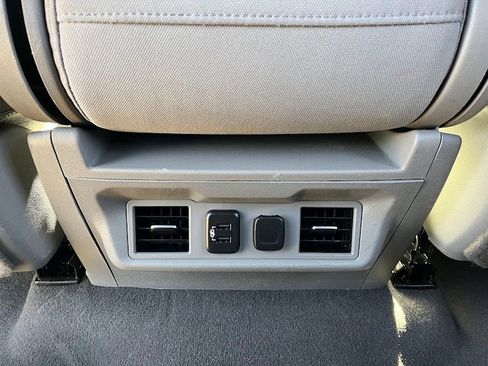 Used 2020 GMC Sierra 1500 SLE w/ SLE Value Package image 40