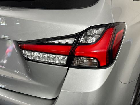 Used 2021 Mitsubishi Outlander Sport ES FWD image 33