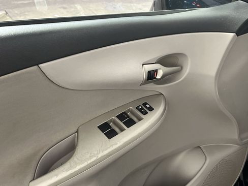 Used 2011 Toyota Corolla LE w/ Preferred Accessory Pkg FWD image 15