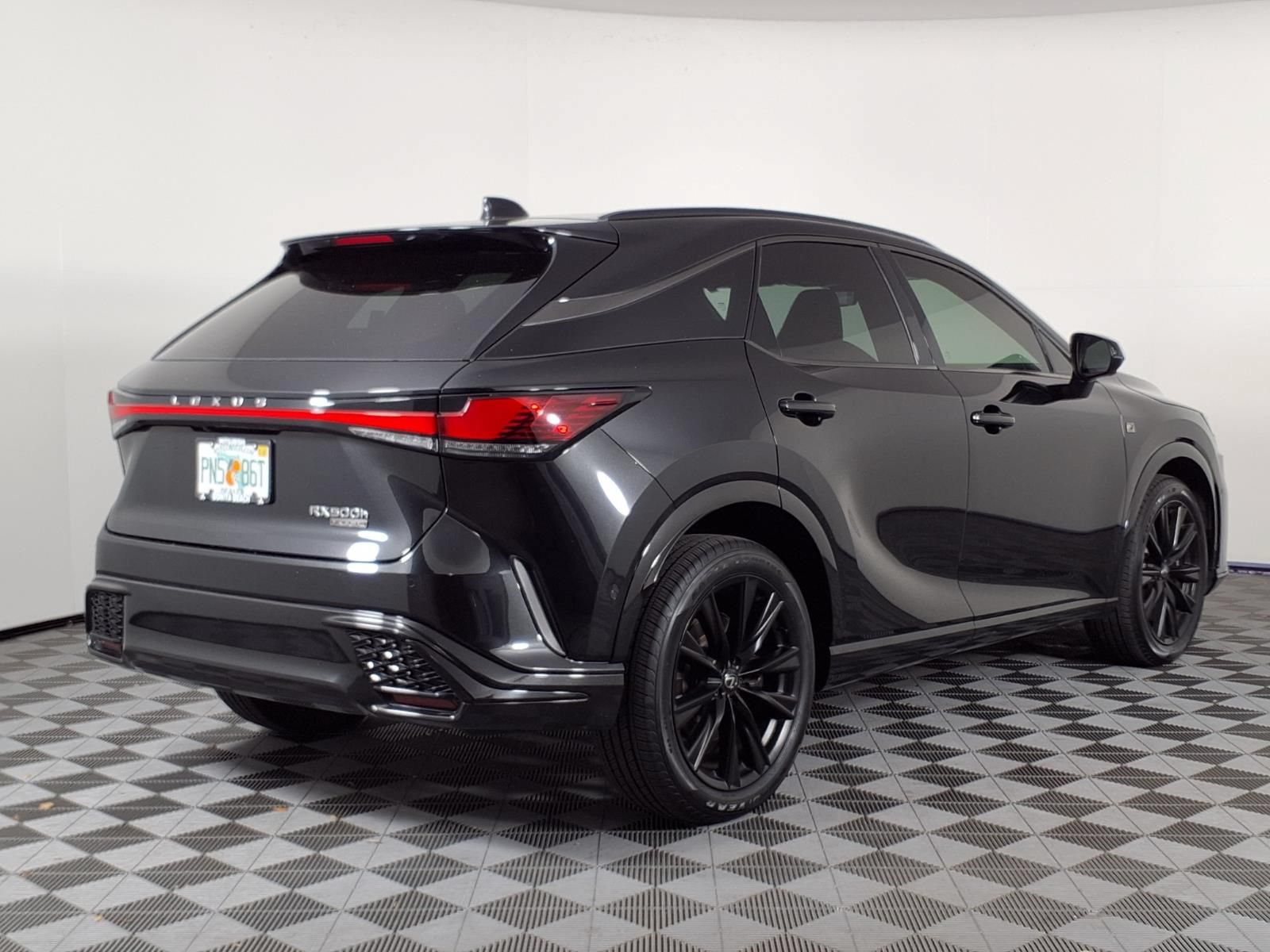 Used 2024 Lexus RX 500h F Sport w/ Convenience Package AWD/4WD image 32