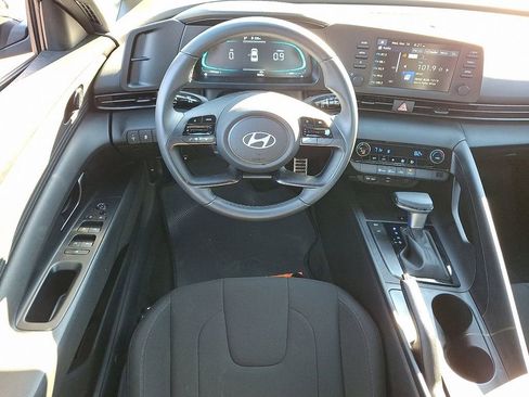 Used 2025 Hyundai Elantra Sport w/ Cargo Package image 12