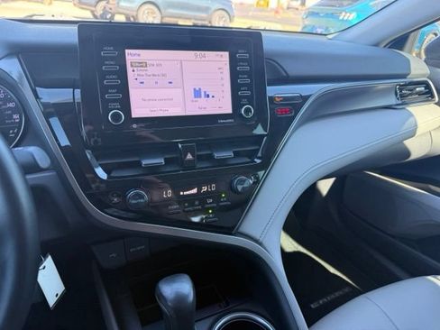 Used 2022 Toyota Camry SE w/ Carpet Mat Package (TMS) FWD image 21