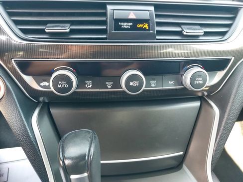 Used 2022 Honda Accord Sport image 17