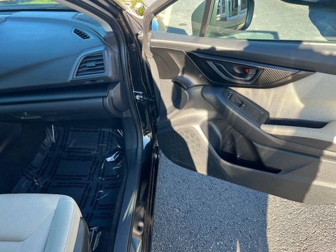 Used 2018 Subaru Impreza 2.0i Premium w/ Eyesight & BSD & Rcta AWD/4WD image 27