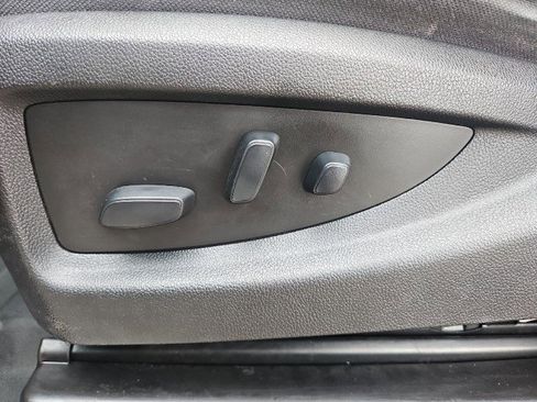 Used 2019 Chevrolet Silverado 2500 LT w/ LT Convenience Package image 13