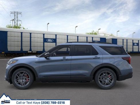 New 2026 Ford Explorer ST-Line w/ ST-Line Street Pack image 33