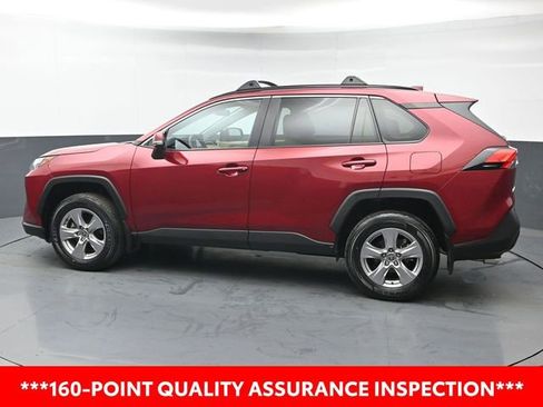 Certified 2022 Toyota RAV4 XLE AWD/4WD image 4