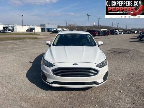 Used 2019 Ford Fusion SE image 8