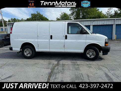Used 2020 Chevrolet Express 2500 w/ Driver Convenience Package RWD image 4