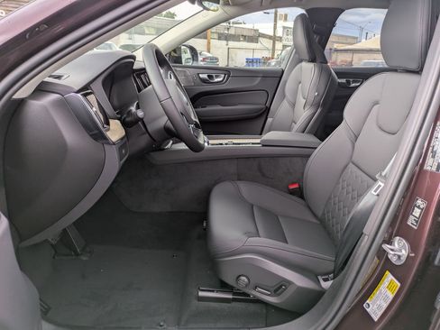 New 2026 Volvo XC60 B5 Plus w/ Climate Package PRO image 14