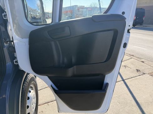 Used 2018 RAM ProMaster 2500 image 14