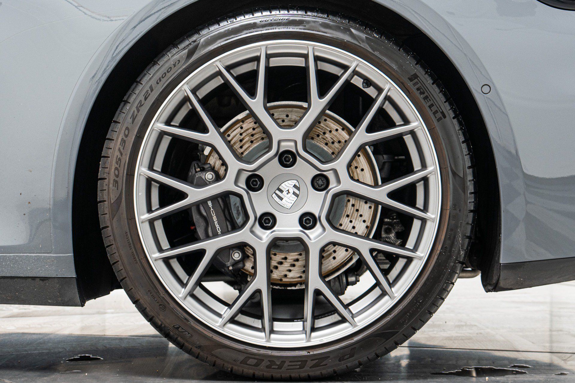 Used 2025 Porsche 911 Carrera RWD image 11