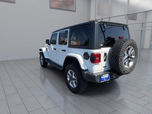 Used 2020 Jeep Wrangler Unlimited Sahara AWD/4WD image 6
