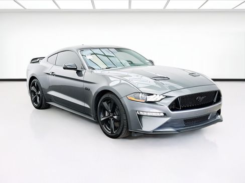 Used 2022 Ford Mustang GT w/ Black Accent Package RWD image 3