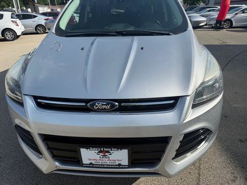 Used 2014 Ford Escape Titanium w/ Equipment Group 401A FWD image 3