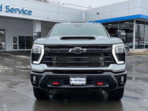 Used 2025 Chevrolet Silverado 2500 LT w/ Trail Boss Package image 3