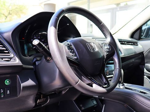 Used 2021 Honda HR-V EX-L image 38