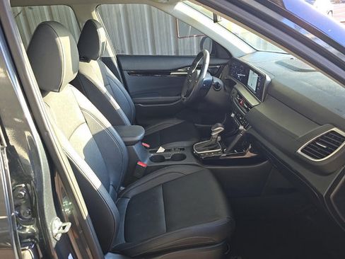 Used 2025 Kia Seltos SX AWD/4WD image 6