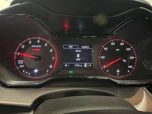 Used 2024 Chevrolet Trax RS FWD image 26