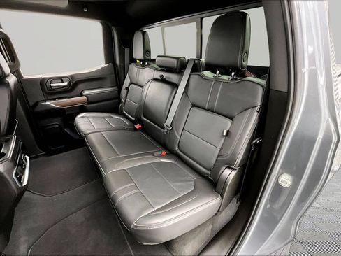 Used 2021 Chevrolet Silverado 1500 High Country w/ Technology Package AWD/4WD image 27