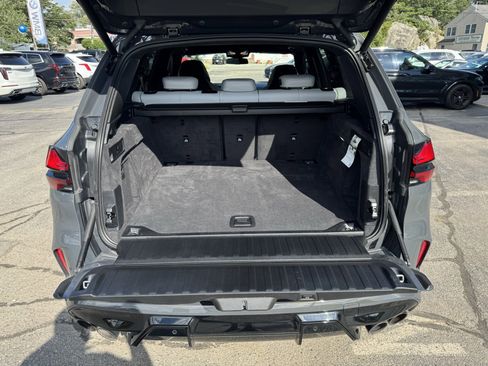 Used 2025 BMW X5 M Competition image 27