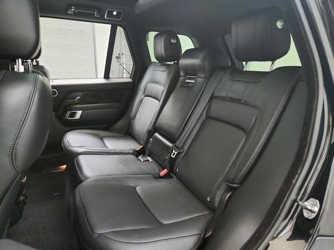 Used 2020 Land Rover Range Rover HSE image 25