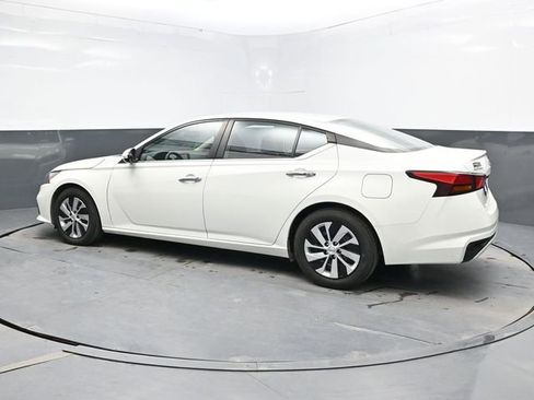 Used 2021 Nissan Altima 2.5 S FWD image 4