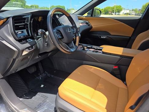 Used 2025 Lexus RX 350 Premium w/ Accessory Package (Z1) FWD image 24