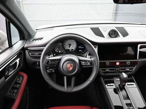 New 2026 Porsche Macan S AWD/4WD image 18