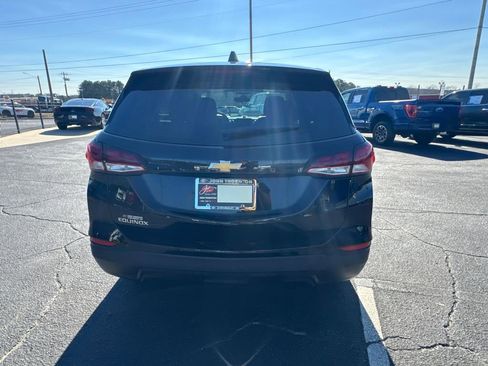 Used 2023 Chevrolet Equinox LS image 7