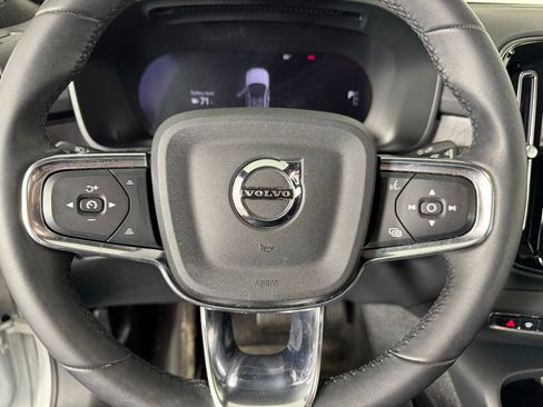Certified 2023 Volvo C40 P8 Recharge Ultimate w/ Protection Package Premier AWD/4WD image 27